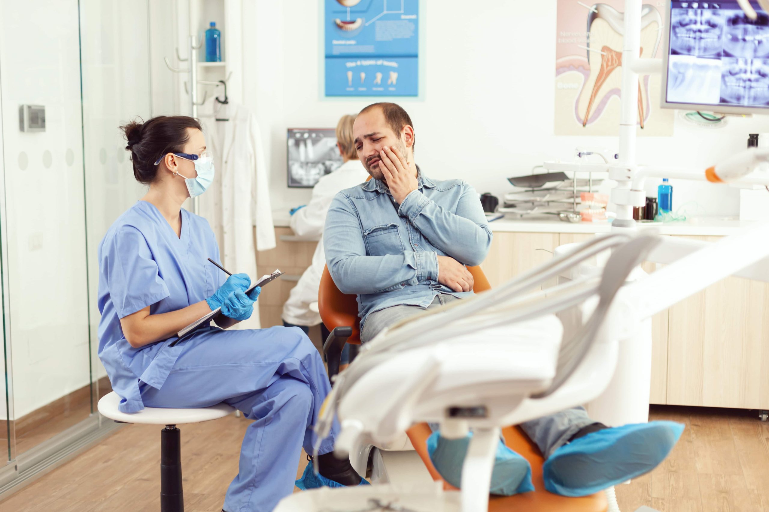 Woman with tooth pain